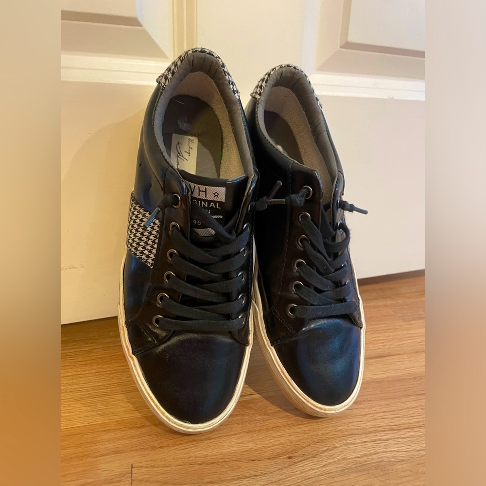 Vintage Havana Sneakers